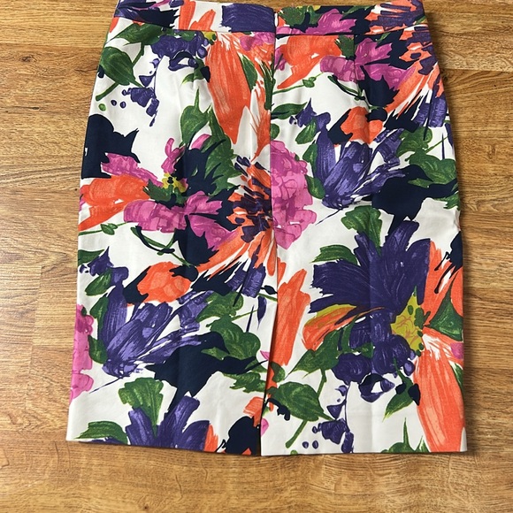 J.CREW Floral Print Women's Skirt Size 4 - Picture 5 of 10